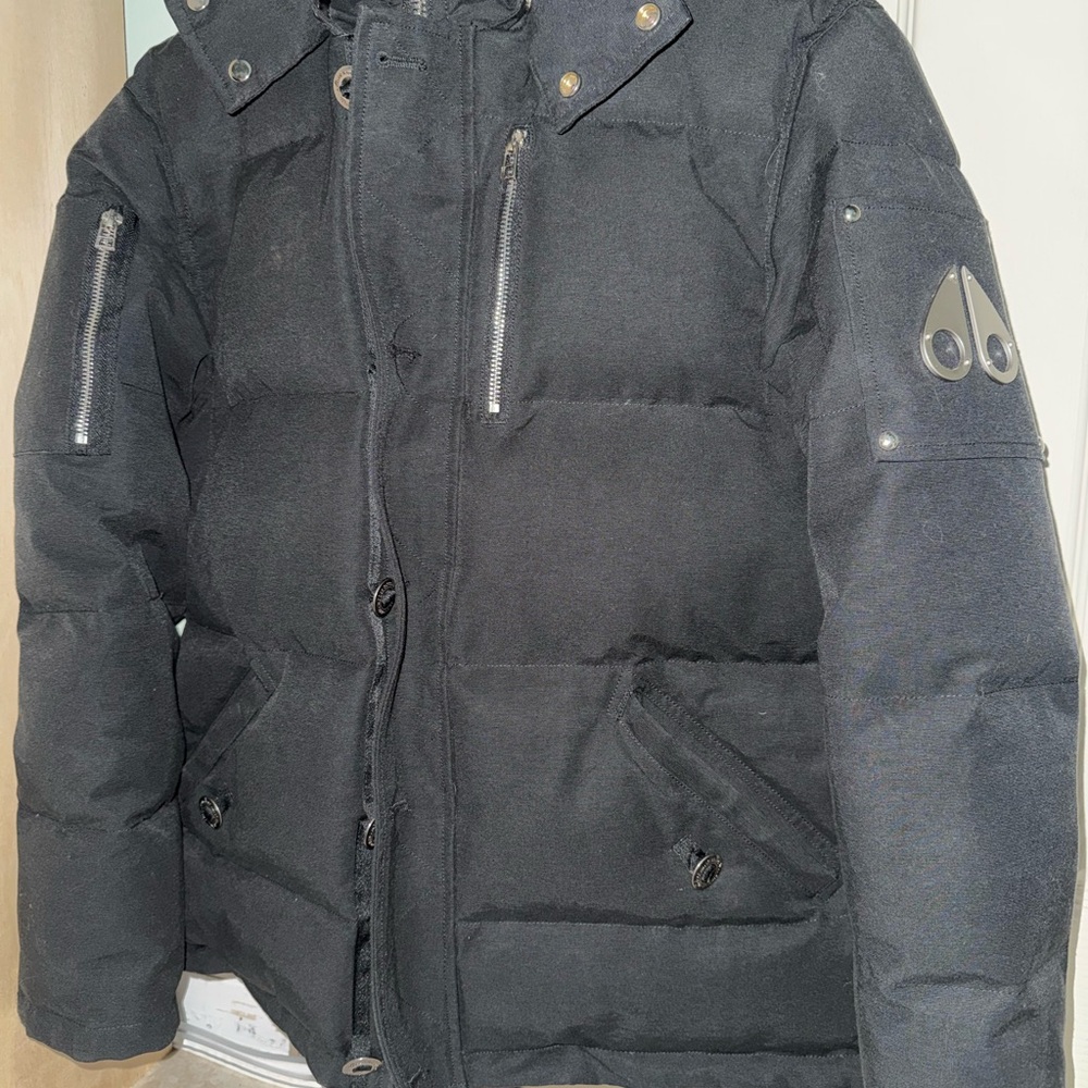 Moose Knuckles Black Puffer Jacket